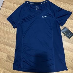 Small ladies Nike running top
